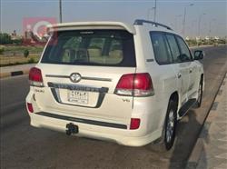 تۆیۆتا لاند کروزەر